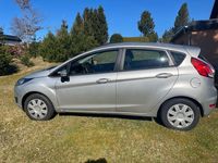 Gebraucht Ford Fiesta 75 PS (55 kW) 2013 Grau Kleinwagen