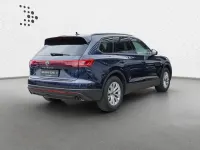 Gebraucht VW Touareg Basis 231 PS (169 kW) 2025 Meloe blue kristalleffekt SUV