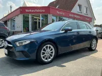 Gebraucht Mercedes A200 163 PS (119 kW) 2019 Blau Limousine