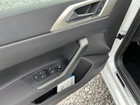 Używany VW Polo Move 95 KM (69 kW) 2024 Biały Sedan/Limuzyna