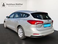 Gebraucht Ford Focus Cool & Connect 125 PS (91 kW) 2020 Silber Limousine