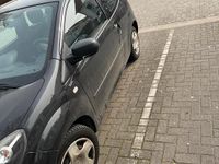 Gebraucht Renault Twingo 75 PS (55 kW) 2011 Schwarz Kleinwagen