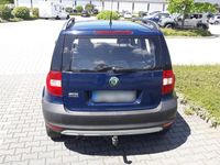 Gebraucht Skoda Yeti 105 PS (77 kW) 2011 Blau SUV