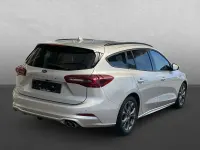 Gebraucht Ford Focus ST-Line X 155 PS (114 kW) 2024 Silber Limousine
