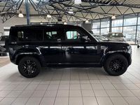 Gebraucht Land Rover Defender SE Dynamic 200 PS (147 kW) 2024 Schwarz SUV