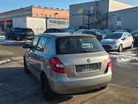 Gebraucht Skoda Fabia Ambiente 60 PS (44 kW) 2011 Beige Limousine