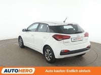 Gebraucht Hyundai i20 Select 75 PS (55 kW) 2020 Weiß Kleinwagen