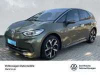 Gebraucht VW ID.3 Pro 150 kW (204 PS) 2024 Dark olivine green metallic/sc Kleinwagen