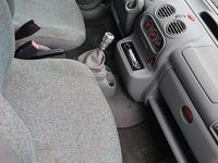 Gebraucht Renault Twingo 75 PS (55 kW) 2005 Silber Kleinwagen