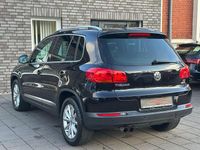Gebraucht VW Tiguan LOUNGE 122 PS (89 kW) 2015 Schwarz SUV