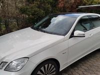 Gebraucht Mercedes 220 170 PS (125 kW) 2009 Weiß Limousine