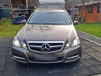 Gebraucht Mercedes E250 Avantgarde 204 PS (150 kW) 2012 Braun Kombi