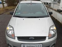 Gebraucht Ford Fiesta Style 90 PS (66 kW) 2008 Silber Kleinwagen
