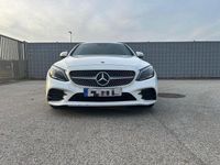 Gebraucht Mercedes C220 AMG line 194 PS (142 kW) 2019 Weiß Coupé