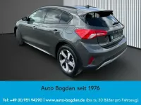 Usado Ford Focus Active 125 CV (91 kW) 2021 Gris Berlina