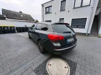 Gebraucht Opel Astra 140 PS (102 kW) 2012 Grau Kombi