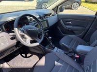 Gebraucht Dacia Duster Journey 150 PS (110 kW) 2023 Perlmuttschwarz SUV