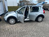 Gebraucht Dacia Sandero 87 PS (63 kW) 2010 Silber Kleinwagen