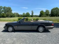 Gebraucht Mercedes E220 Sportline 150 PS (110 kW) 1995 Schwarz Cabrio