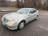 Gebraucht Mercedes C180 129 PS (94 kW) 2002 Silber Coupé