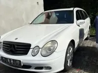 Usata Mercedes E220 150 CV (110 kW) 2004 Bianco Station wagon