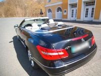 Gebraucht Mercedes E200 Elegance 184 PS (135 kW) 2010 Schwarz Cabrio