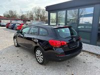 Gebraucht Opel Astra Edition 116 PS (85 kW) 2011 Schwarz Kombi