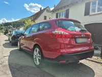 Gebraucht Ford Focus Trend 140 PS (102 kW) 2011 Rot Kombi