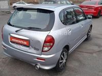 Gebraucht Daihatsu Sirion 102 PS (75 kW) 2003 Silber Kleinwagen