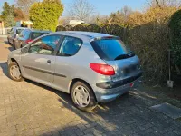 Używany Peugeot 206 75 KM (55 kW) 2001 Szary Sedan/Limuzyna