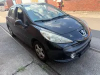 Gebraucht Peugeot 207 95 PS (69 kW) 2009 Schwarz Kleinwagen