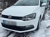 Gebraucht VW Polo 75 PS (55 kW) 2014 Weiß Kleinwagen