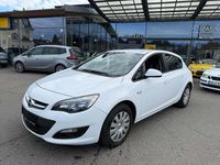 Używany Opel Astra Selection 116 KM (85 kW) 2015 Biały Hatchback