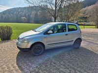 Second-hand VW Fox 54 CP (39 kW) 2005 Argintiu Hatchback