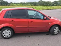 Gebraucht Ford Fiesta 60 PS (44 kW) 2008 Rot Kleinwagen
