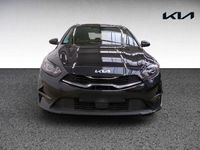 Usado Kia Ceed Comfort 140 HP (102 kW) 2025 Preto Citadino