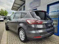 Gebraucht Ford S-MAX Titanium 160 PS (117 kW) 2017 Grau Van / Kleinbus