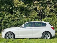 gebraucht BMW 116 d Automatik in Weiß Metallic – Inkl. -Service bis Nov24