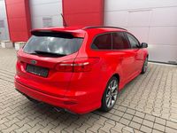 Gebraucht Ford Focus ST-Line 150 PS (110 kW) 2018 Rot Limousine