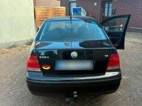 Gebraucht VW Bora 102 PS (75 kW) 1999 Schwarz Limousine
