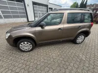 Używany Skoda Yeti 105 KM (77 kW) 2011 Brązowy SUV