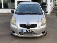 Gebraucht Toyota Yaris Cool 87 PS (63 kW) 2010 Silber Kleinwagen