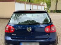 Second-hand VW Golf V 102 CP (75 kW) 2007 Albastru Berlinǎ