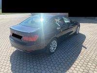 Gebraucht BMW 320 186 PS (136 kW) 2012 Schwarz Limousine