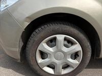 Gebraucht Dacia Sandero 75 PS (55 kW) 2008 Grau Kleinwagen