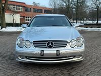 Gebraucht Mercedes CLK320 217 PS (159 kW) 2002 Silber Coupé
