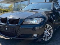 Gebraucht BMW 318 143 PS (105 kW) 2013 Schwarz Kombi