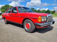 Gebraucht Mercedes 230 109 PS (80 kW) 1977 Rot Limousine