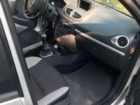 Gebraucht Renault Clio GrandTour 75 PS (55 kW) 2012 Grau Kombi