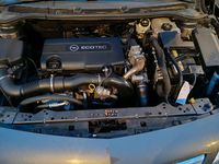 Gebraucht Opel Astra 110 PS (80 kW) 2011 Andere farben Kleinwagen